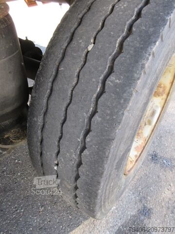 Drikkevaretrailer obermaier OS2-L119L Schwenkwand beidseitig