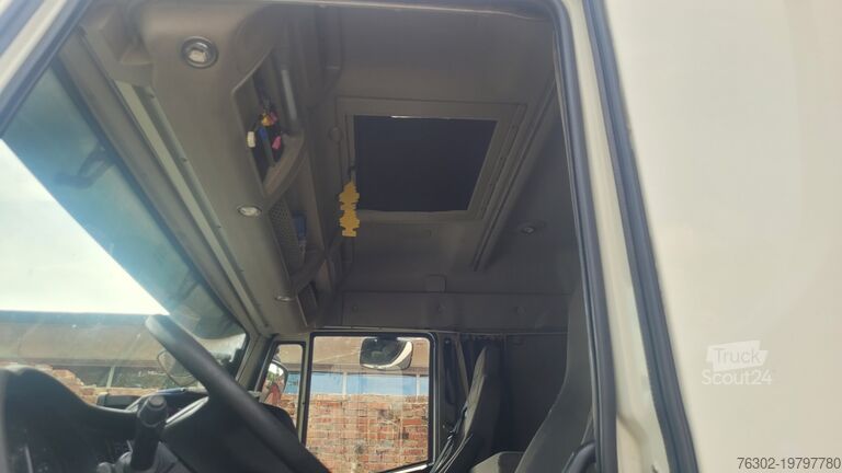 Drankenopbouw Iveco 260 AS 42 6x2 Lift/Lenkachse Retard LBW