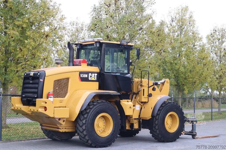 Chargeuse Caterpillar 938 M | 2X BUCKET | JIB | FORKS | BSS | GOOD CO...