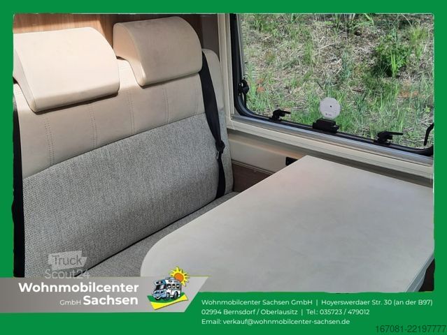 Camper van CARADO CV  600