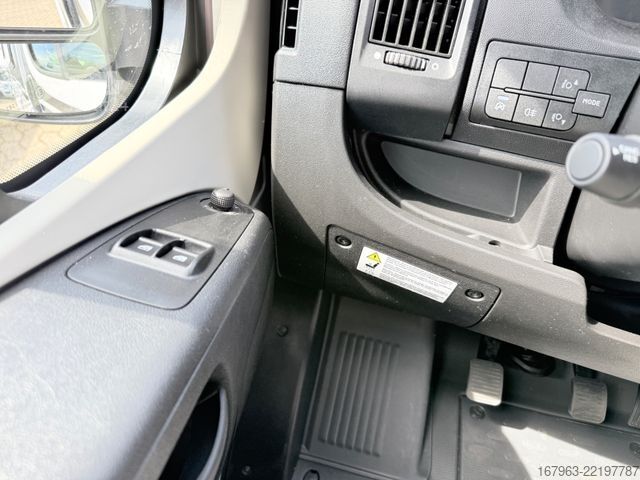 Polointegrovaný obytný vůz CARADO V337 Pro ~ NAVI - MJ24 ...