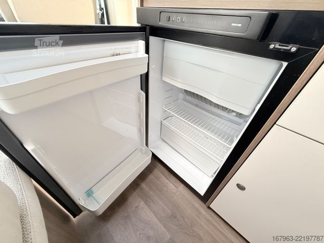 Polointegrovaný obytný vůz CARADO V337 Pro ~ NAVI - MJ24 ...