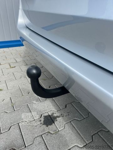 Panelová dodávka MERCEDES-BENZ Vito 116 EXTRALANG KLIMA SCHRÄNKE KAMERA AHK EU6