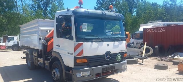 Háromirányú billenő teherautó MERCEDES-BENZ 1523 Kipper Kran