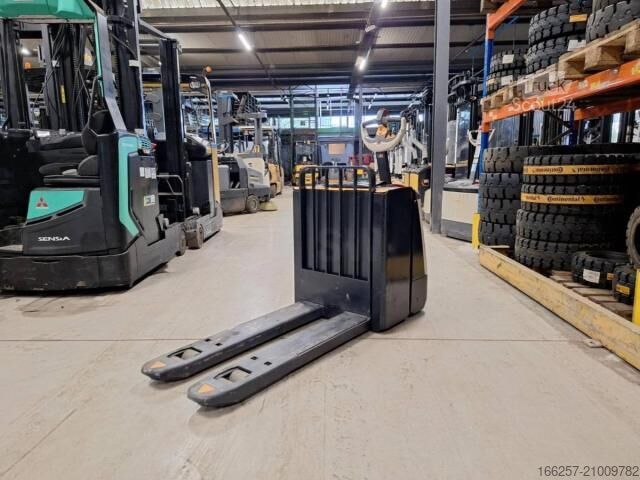 Transpalette manuel Crown WP3080