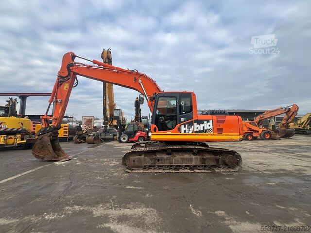 Pelle sur chenilles Komatsu HB 215 LC-1