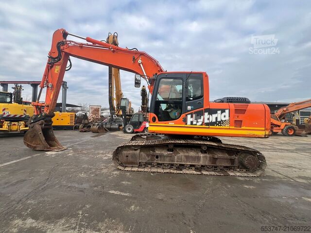 Pelle sur chenilles Komatsu HB 215 LC-1