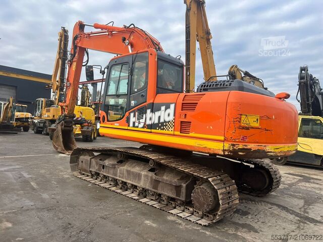 Raupenbagger Komatsu HB 215 LC-1