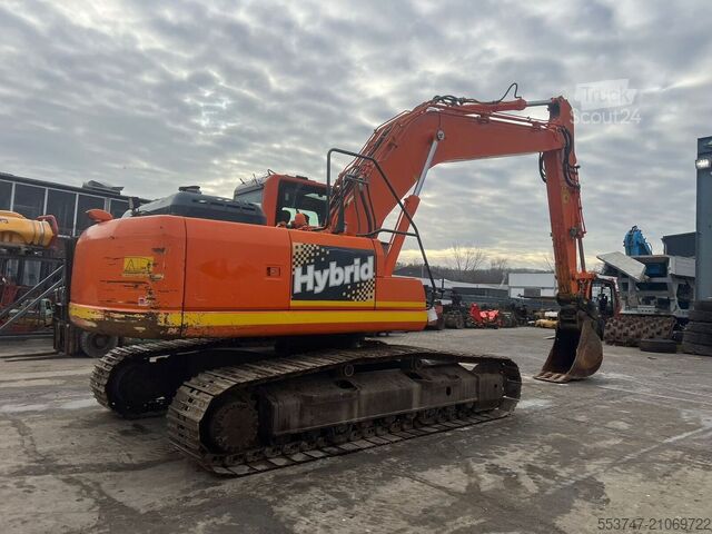 Pelle sur chenilles Komatsu HB 215 LC-1