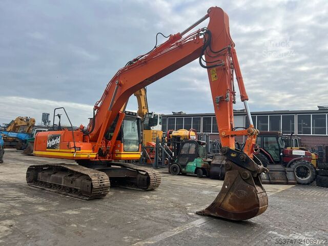 Pelle sur chenilles Komatsu HB 215 LC-1
