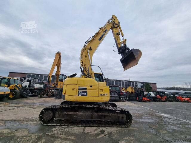 Pelle sur chenilles Komatsu PC 228 USLC-8