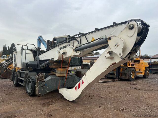 Material handler Liebherr LH 22 M Litronic