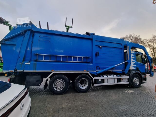 Vuilniswagen Scania P 440 LB