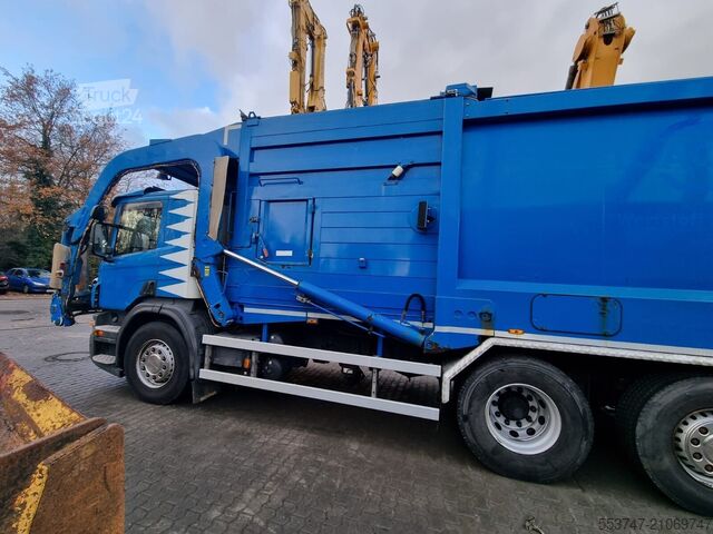 Vuilniswagen Scania P 440 LB