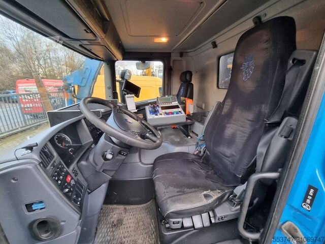 Vuilniswagen Scania P 440 LB