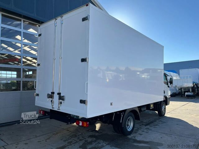 Suitcase Mercedes-Benz Accelo 915 4x2 Closed Cargo Truck
