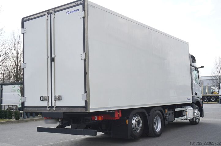 Hűtős Mercedes-Benz Actros 2545 6×2 MP5 / KRONE refrigerator