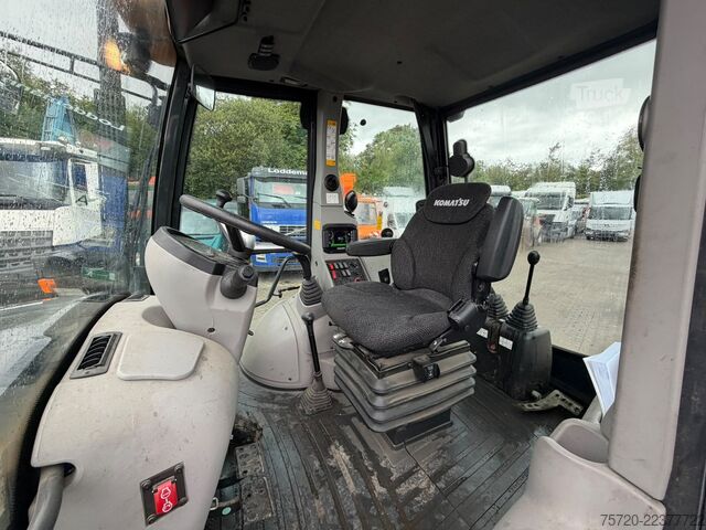 Traktorgrävare JCB WB 93R 4CX Plus 4x4 Klima Klappschaufel