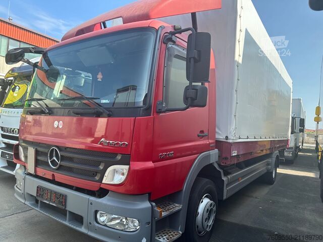 منصة عمل مركبة على شاحنة Mercedes Benz Atego