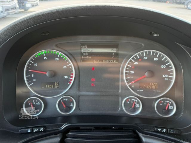 Camion frigorifique MAN TGL 12.220 L FLEISCH-Kühlk.*5 Rohrbahnen*THERMO