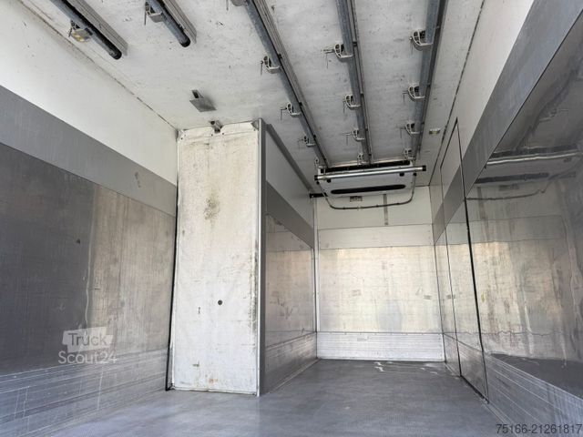 Camion frigorifique MAN TGL 12.220 L FLEISCH-Kühlk.*5 Rohrbahnen*THERMO