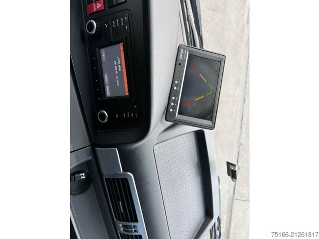 Camion frigorifique MAN TGL 12.220 L FLEISCH-Kühlk.*5 Rohrbahnen*THERMO