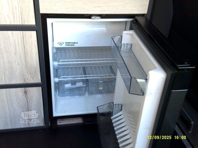 Wohnwagen/Wohnmobil VOLKSWAGEN T6.1 Wohnmobil/Summermobil mit Aufstelldach