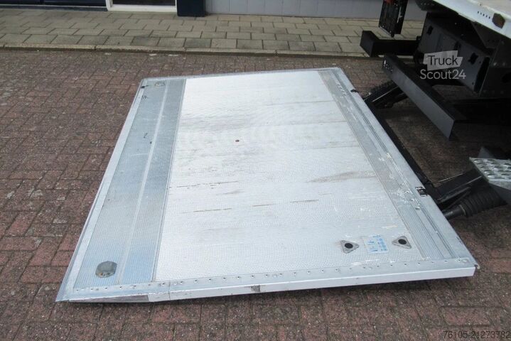 Koffer Mercedes-Benz Atego Bak + klep Euro 6 1527 L