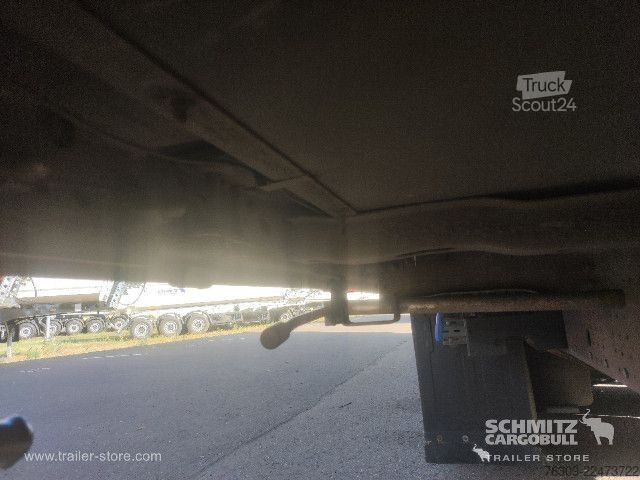 Semiremorcă deschisă cu prelată Schmitz Cargobull Curtainsider Mega Getränke