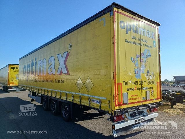 Semiremorcă deschisă cu prelată Schmitz Cargobull Curtainsider Mega Getränke