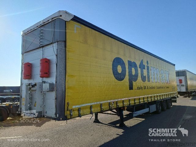 Semiremorcă deschisă cu prelată Schmitz Cargobull Curtainsider Mega Getränke
