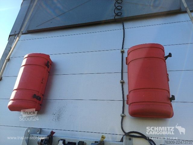 Semiremorcă deschisă cu prelată Schmitz Cargobull Curtainsider Mega Getränke