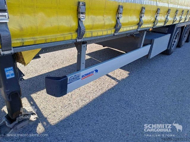 Semiremorcă deschisă cu prelată Schmitz Cargobull Curtainsider Mega Getränke