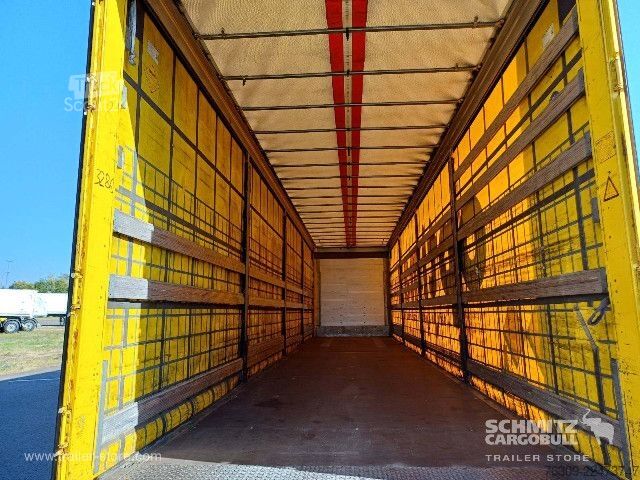Semiremorcă deschisă cu prelată Schmitz Cargobull Curtainsider Mega Getränke