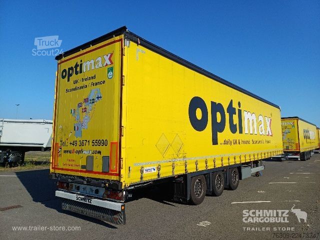 Semiremorcă deschisă cu prelată Schmitz Cargobull Curtainsider Mega Getränke