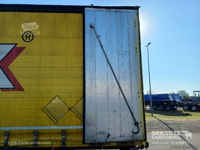 Semiremorcă deschisă cu prelată Schmitz Cargobull Curtainsider Mega Getränke