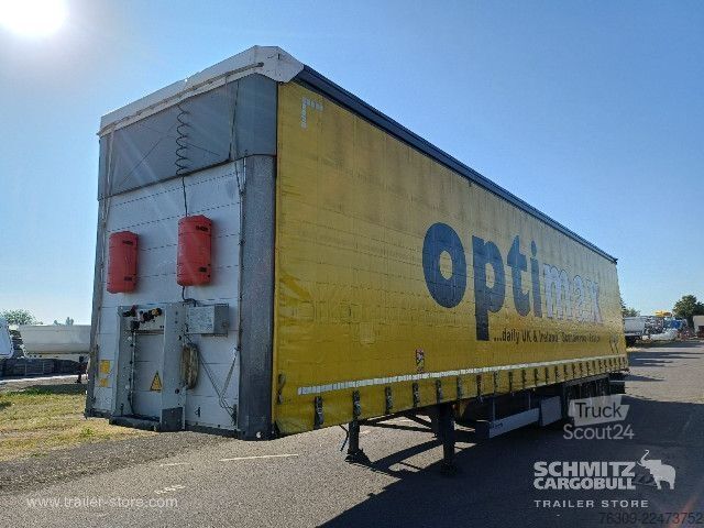 Semiremorcă deschisă cu prelată Schmitz Cargobull Curtainsider Mega Getränke