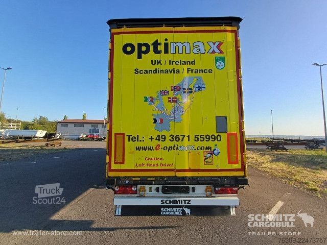 Semiremorcă deschisă cu prelată Schmitz Cargobull Curtainsider Mega Getränke