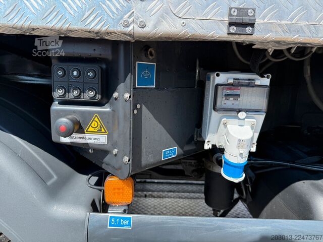 Platformă de lucru montată pe camion MAN TGL 8.160 4X2 BB Hubarbeitsbühne Ruthmann T300.4