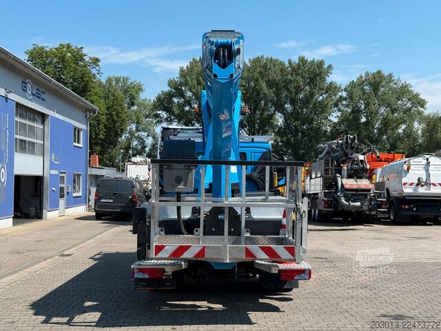 Platformă de lucru montată pe camion MAN TGL 8.160 4X2 BB Hubarbeitsbühne Ruthmann T300.4