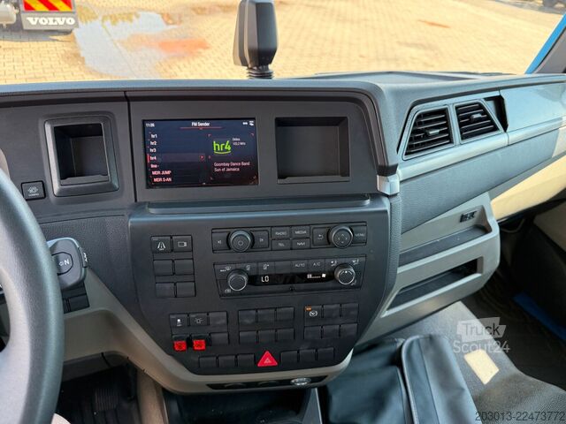 Platformă de lucru montată pe camion MAN TGL 8.160 4X2 BB Hubarbeitsbühne Ruthmann T300.4