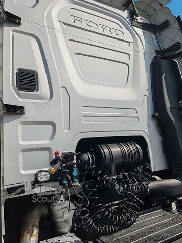 Trator de grande volume FORD F-MAX 500 LUXURY Mega