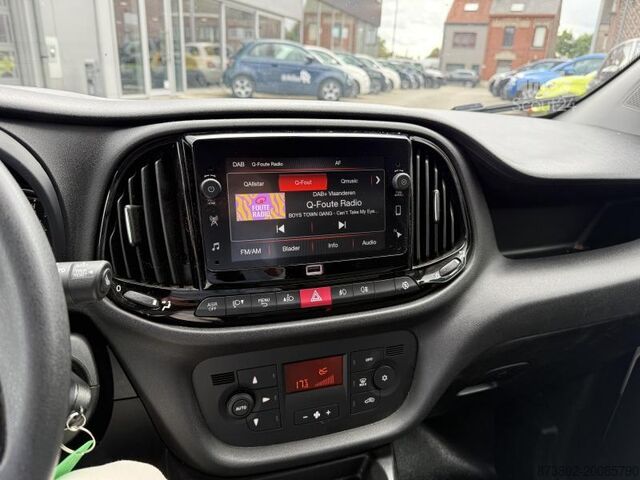 Compacte bestelwagen FIAT Doblo Cargo