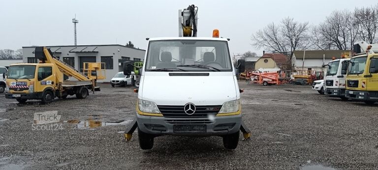 Dostavno vozilo s kesonom Mercedes-Benz Sprinter Multitel 180 ALU AF - 18 m