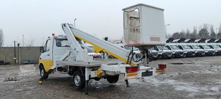 Dostavno vozilo s kesonom Mercedes-Benz Sprinter Multitel 180 ALU AF - 18 m