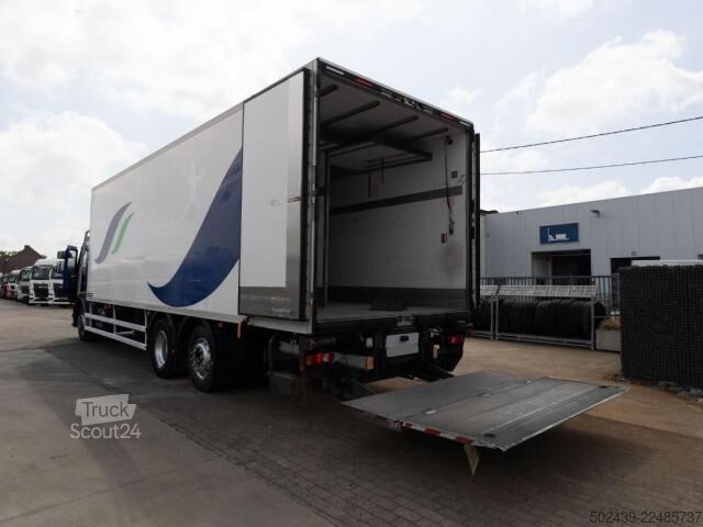 Camion refrigerato Renault D26 WIDE 380 DXI
