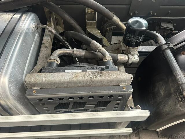 Veículo de aspiração Scania G480 LB 8X2 6MNA ZUI/SPOEL COMBI MET WATERRECYC...