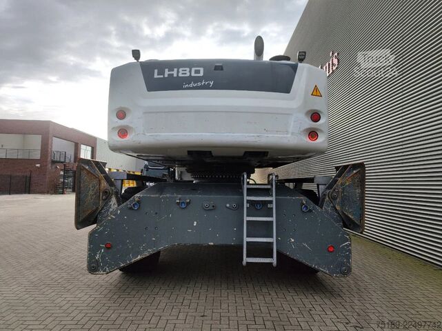 Stroj na manipuláciu s materiálom Liebherr LH80M Litronic