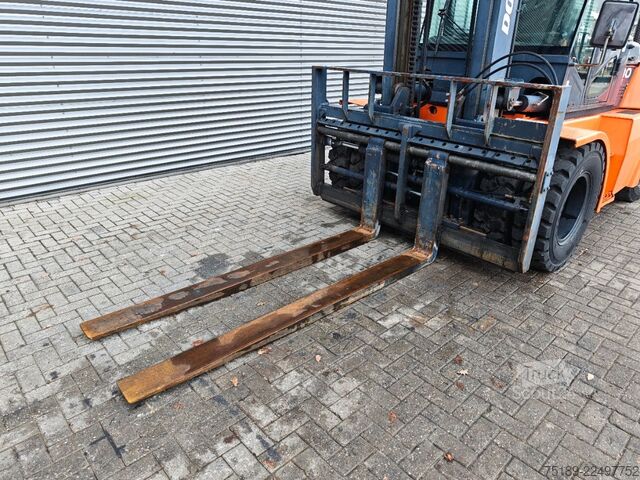Vysokozdvižný vozík Doosan D80S-7 1585 Hours!
