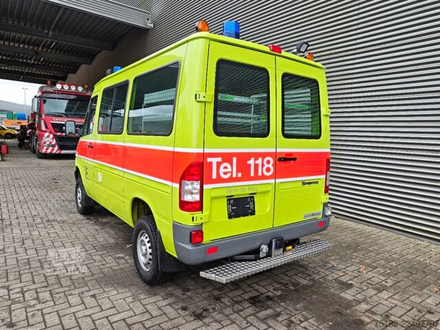Tűzoltóautó Mercedes-Benz Sprinter 314 4x4 Petrol Feuerwehr 9900 KM!